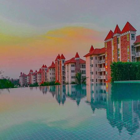 Happy City Golf & Resort Chiang Rai Dış mekan fotoğraf