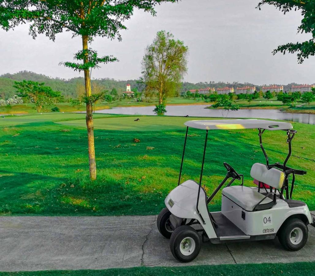 Happy City Golf & Resort Chiang Rai Dış mekan fotoğraf