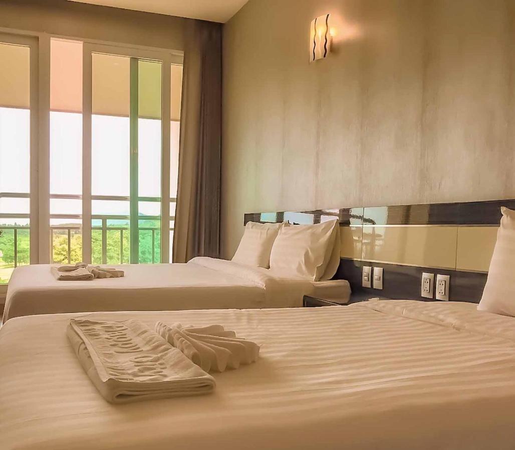 Happy City Golf & Resort Chiang Rai Dış mekan fotoğraf